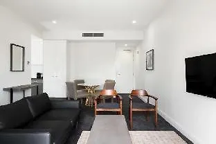 Hotel Knightsbridge Canberra