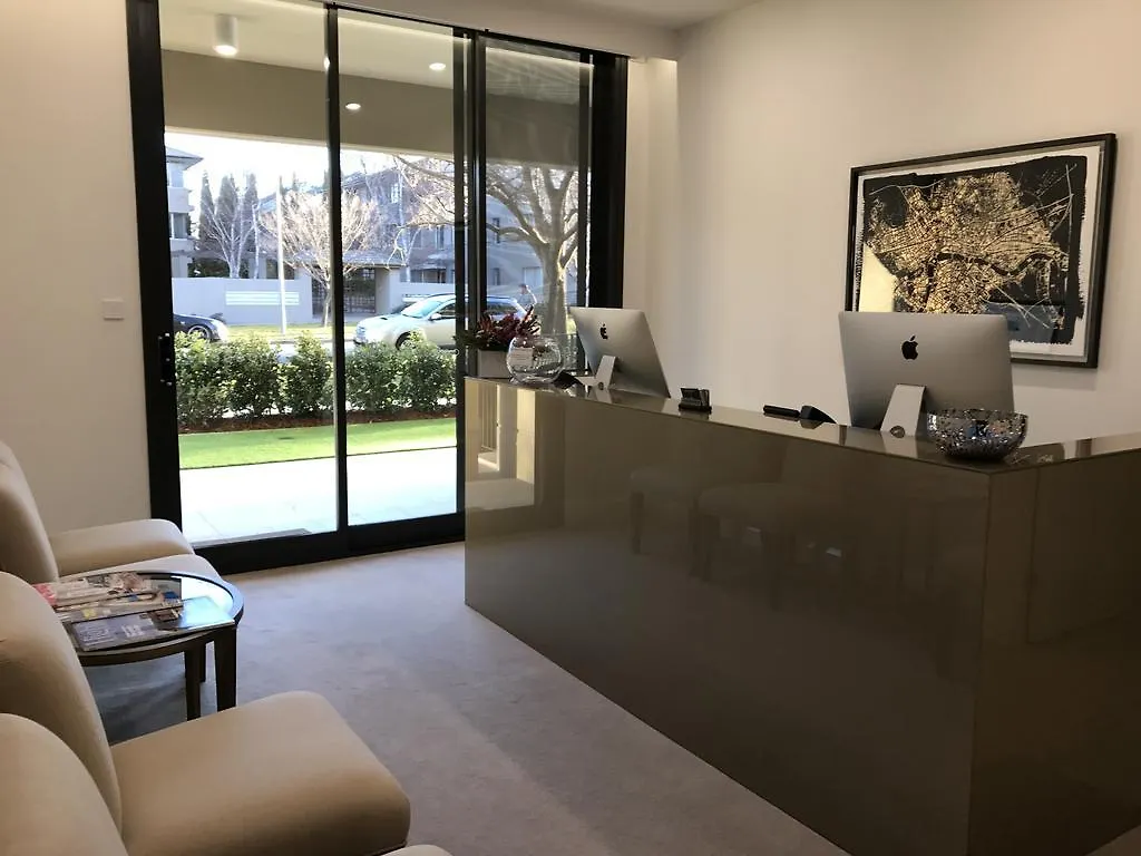 Knightsbridge Canberra Hotel