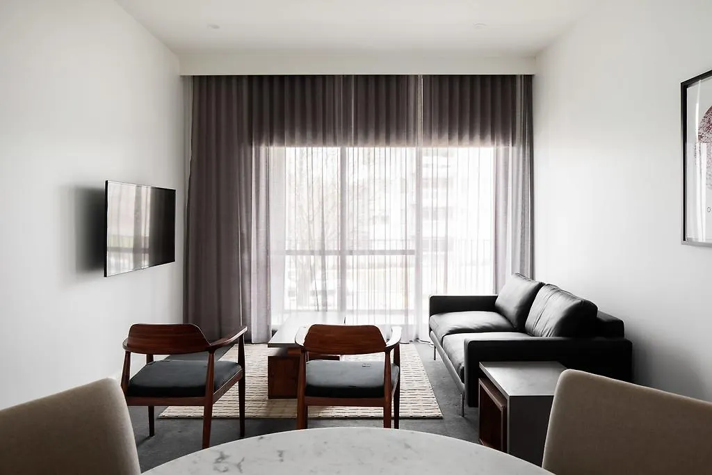 **** Hotel Knightsbridge Canberra Austrálie